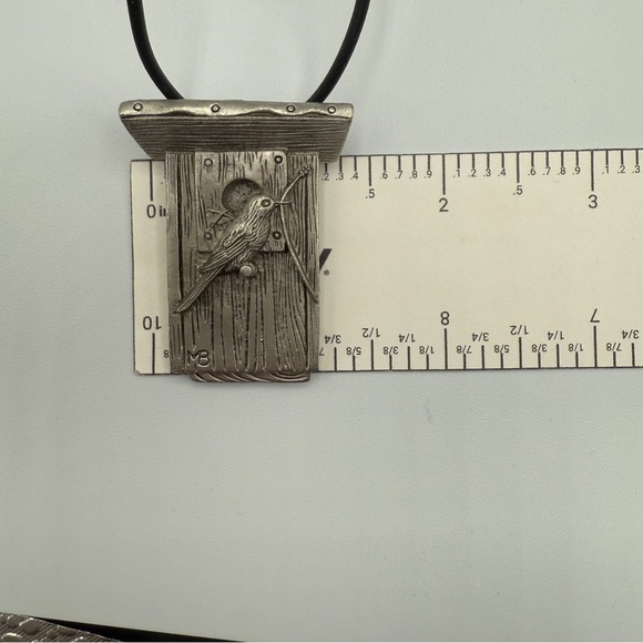 MB Signed Pewter Birdhouse Pendant Necklace - Vintage Hallmark - Picture 4 of 11